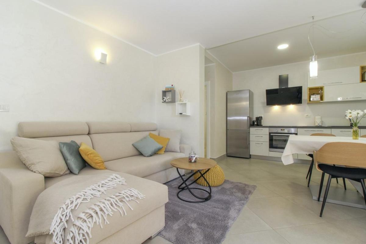 Casa Nonnina In - Haus Fuer 4 Personen Ferienhaus *