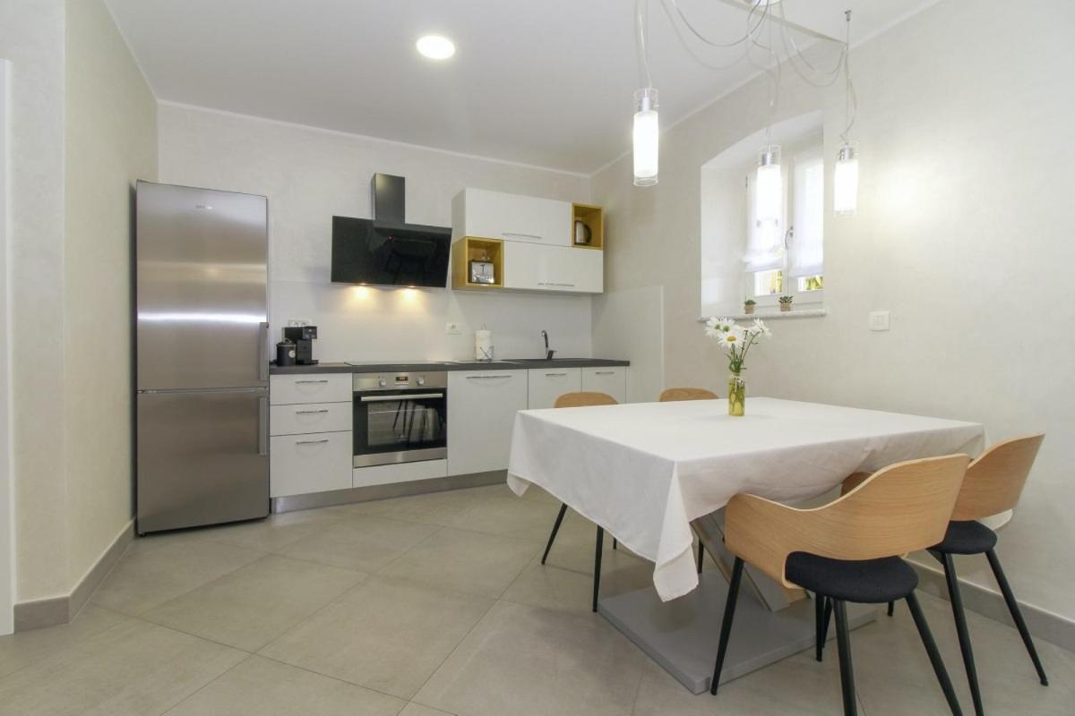 Casa Nonnina In - Haus Fuer 4 Personen * Poreč