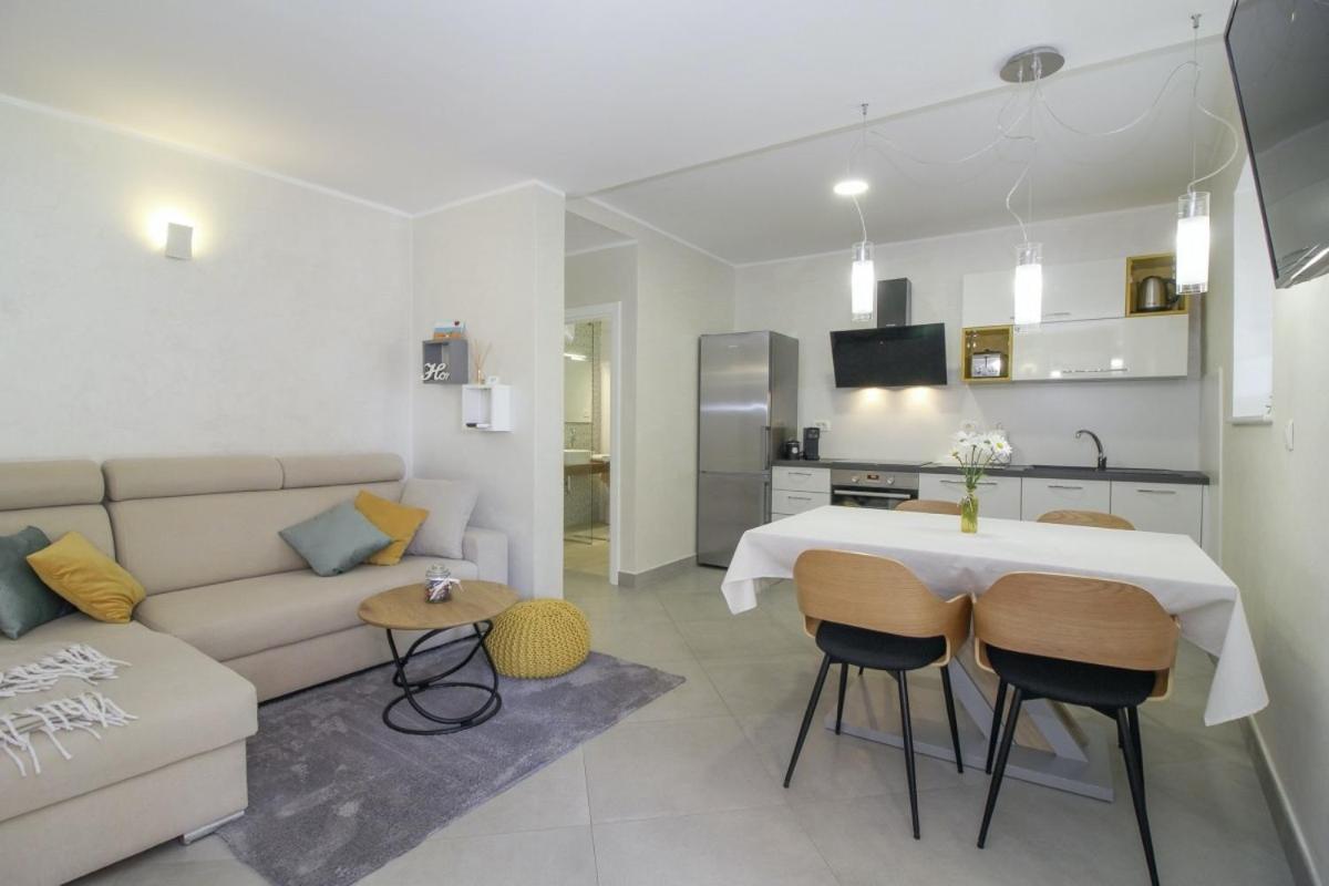 Ferienhaus Casa Nonnina In - Haus Fuer 4 Personen Poreč